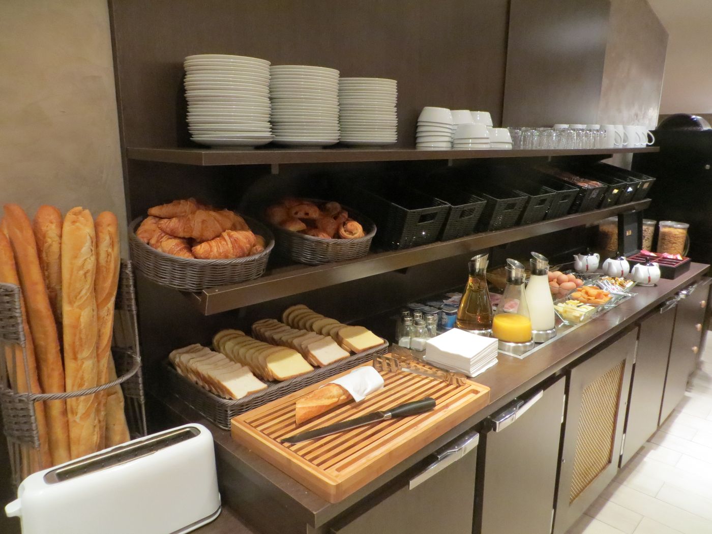 Comfort-Hotel-Lamarck-Restaurant-40