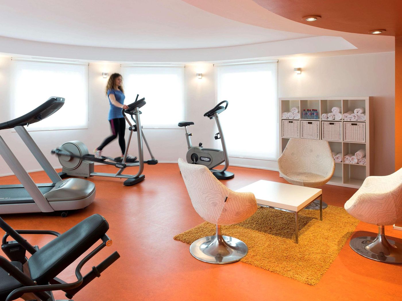 ibis-Luxembourg-Aeroport-Sports-and-Entertainment-65