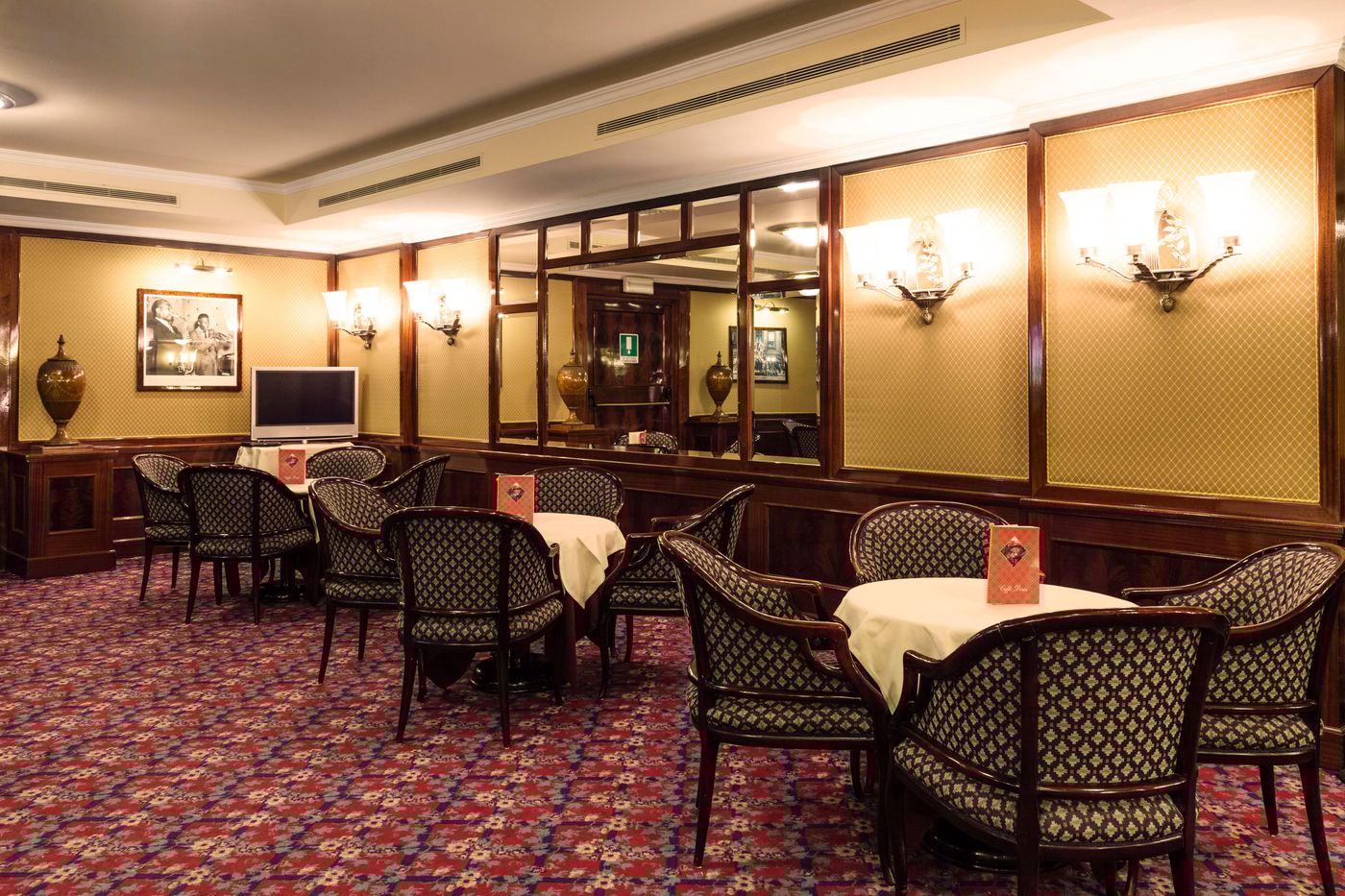 Doria-Grand-Hotel-Bar-8