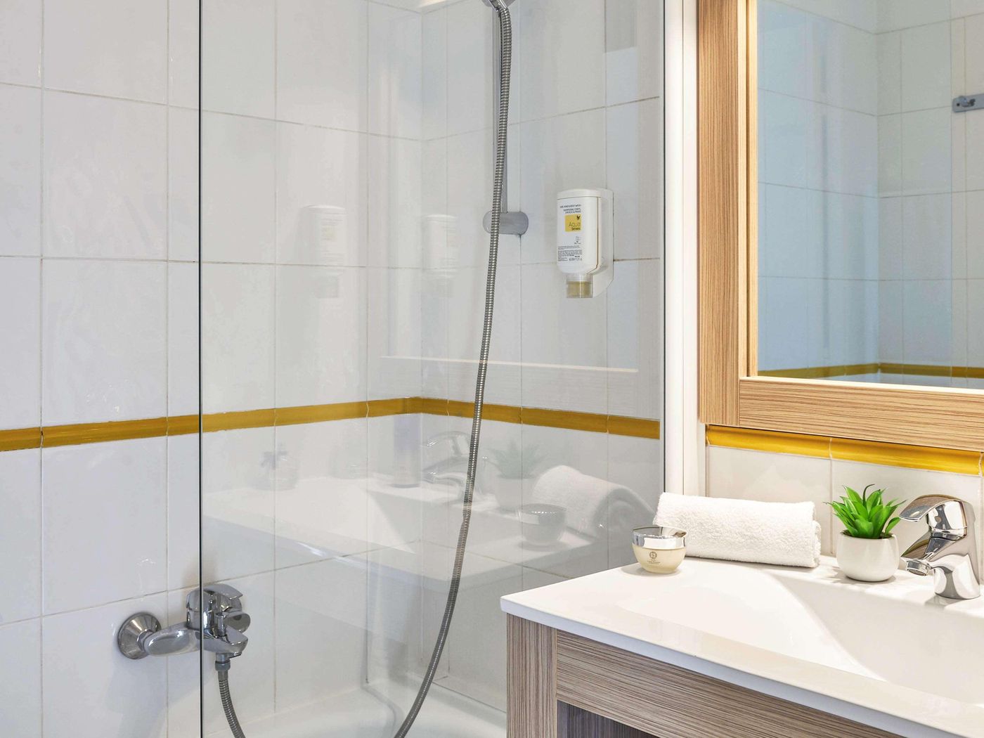 Aparthotel-Adagio-access-Nice-Magnan-Room-18