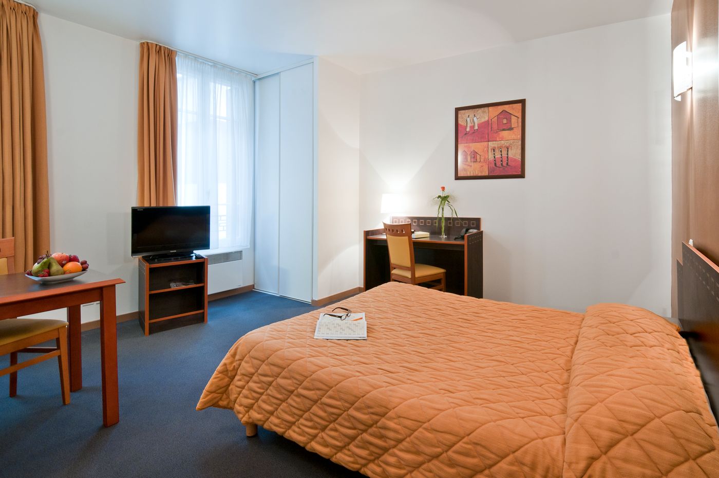 Aparthotel-Adagio-access-Paris-Philippe-Auguste-Room-15