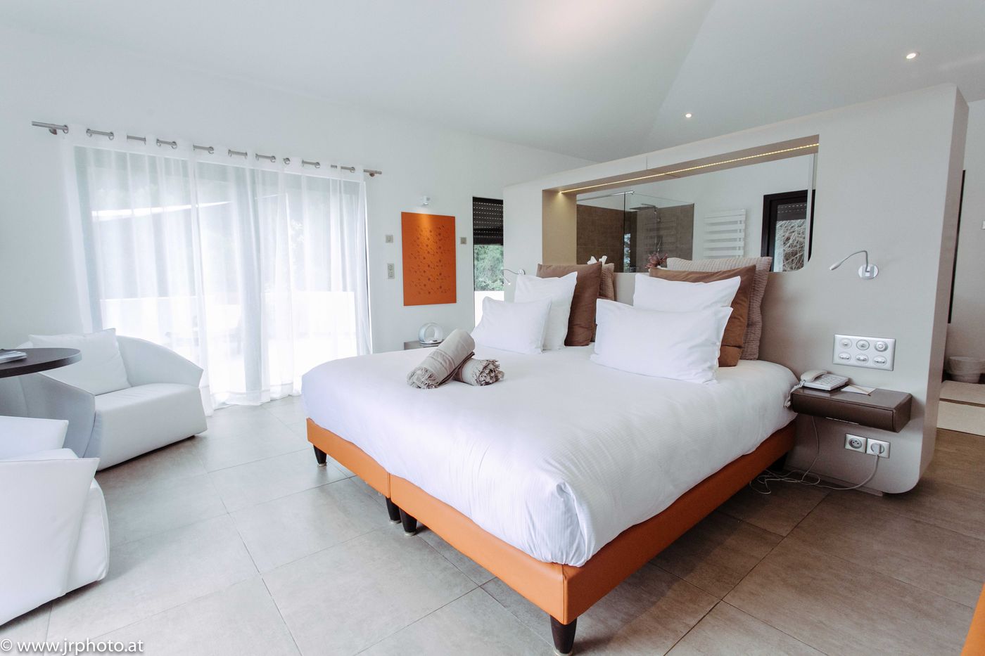 Font-Mourier-Hotel-Room-29