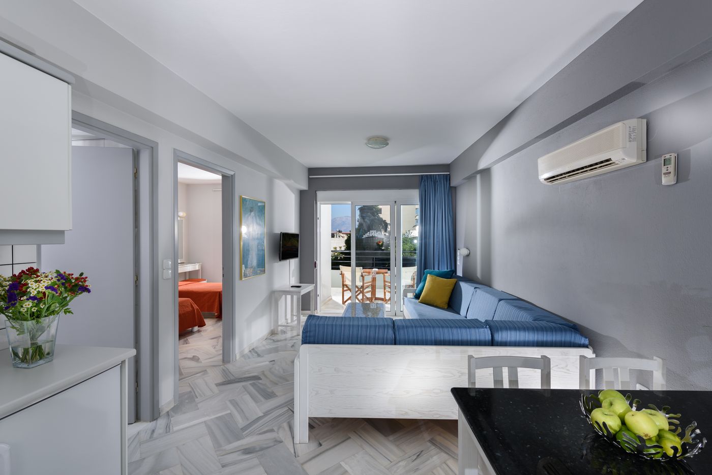 Alantha-Apts-Room-15