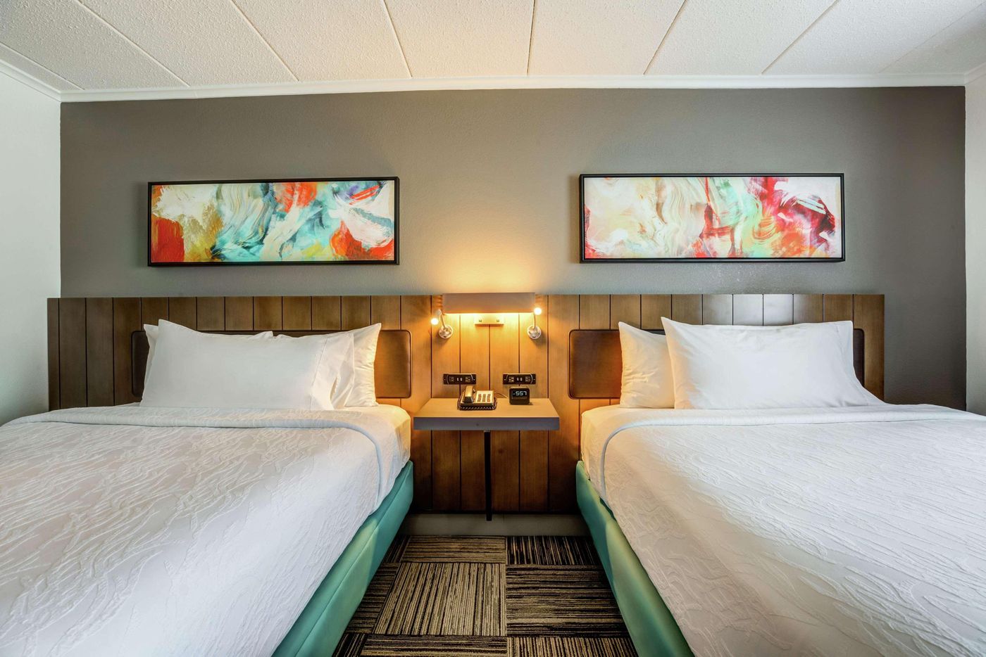 Hilton-Garden-Inn-Boston-Waltham-Room-23