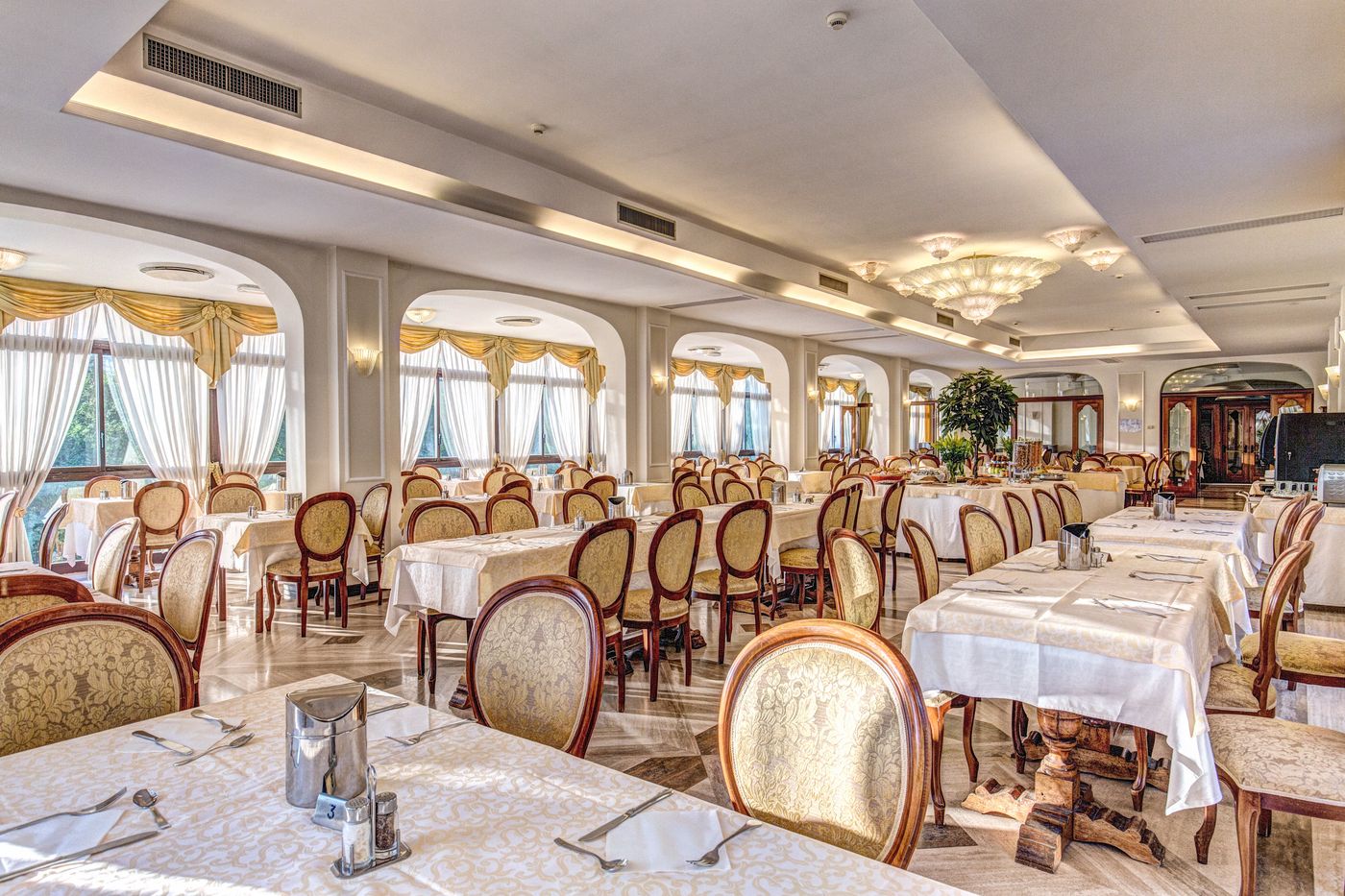 Villa-Romita-Restaurant-19