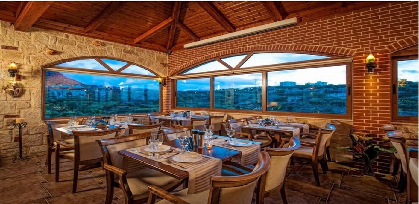 Diamond-Village-Restaurant-25