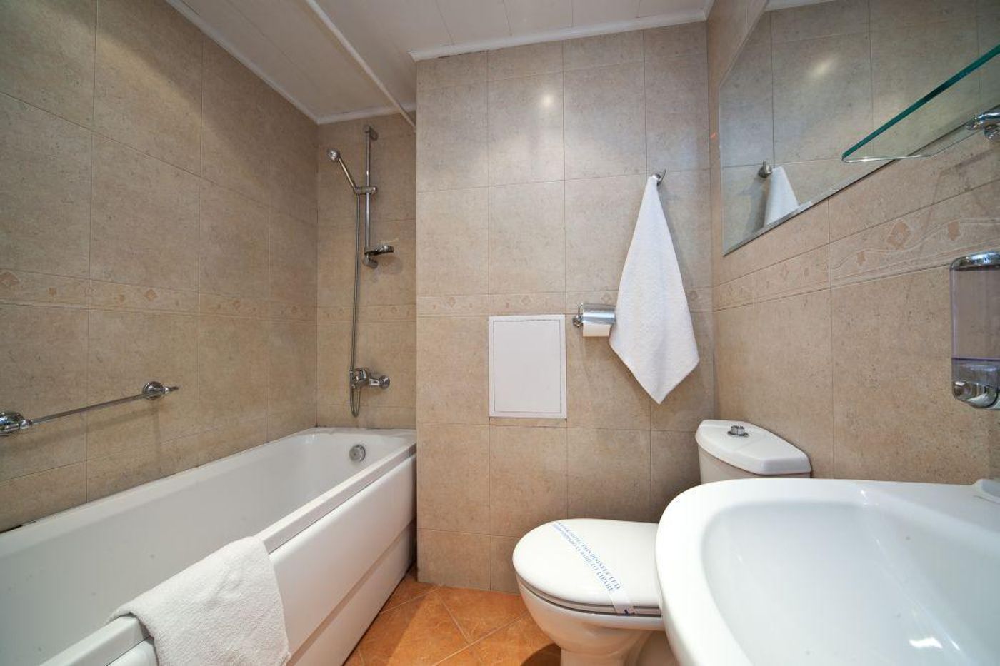 Slavyanska Beseda-Bulgaria-SOFIA-Room-9