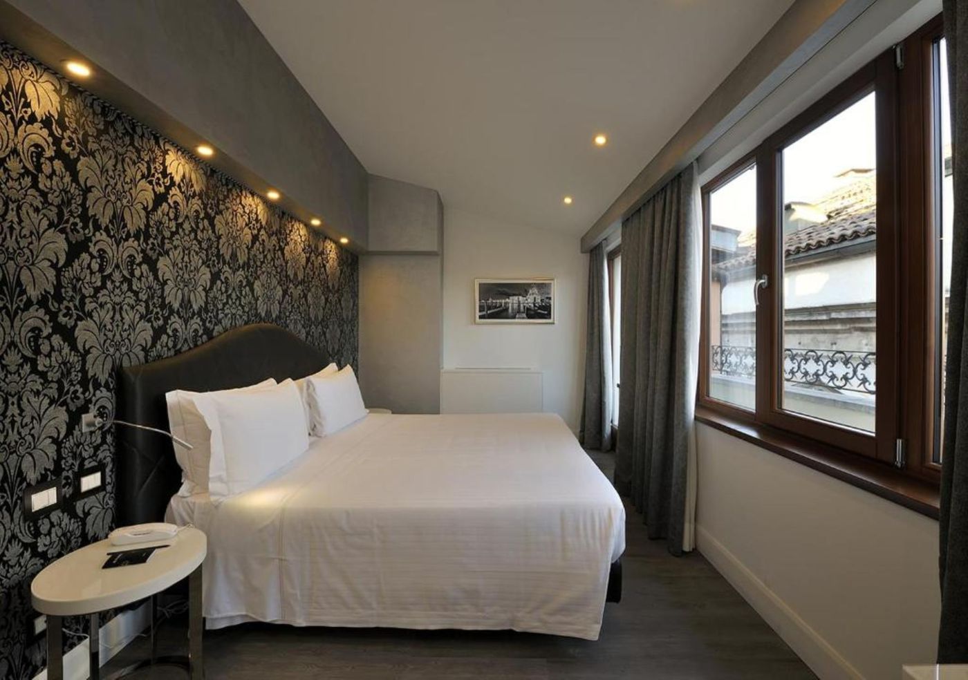 Al-Theatro-Palace-Room-15