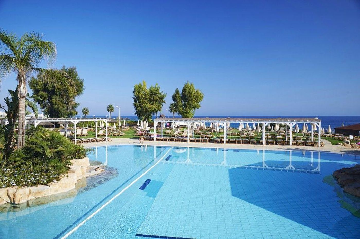Capo-Bay-Hotel-Pool-7