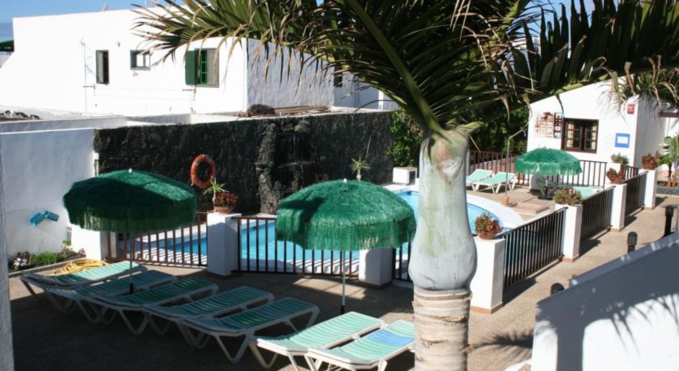 Las Lilas Apartments - Adults Only