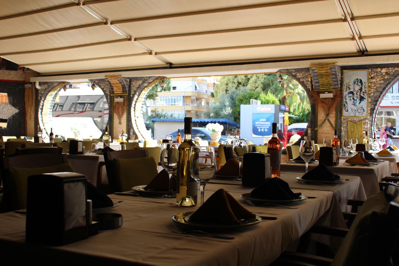 Mitos-Apartments-Restaurant-14