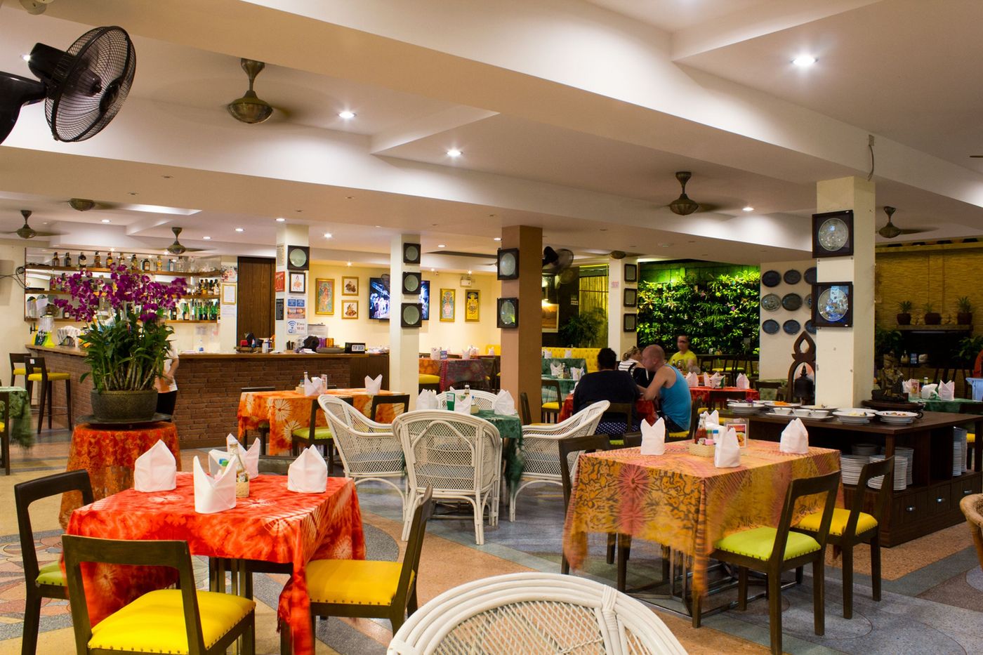 ON-Hotel-Phuket-Restaurant-25