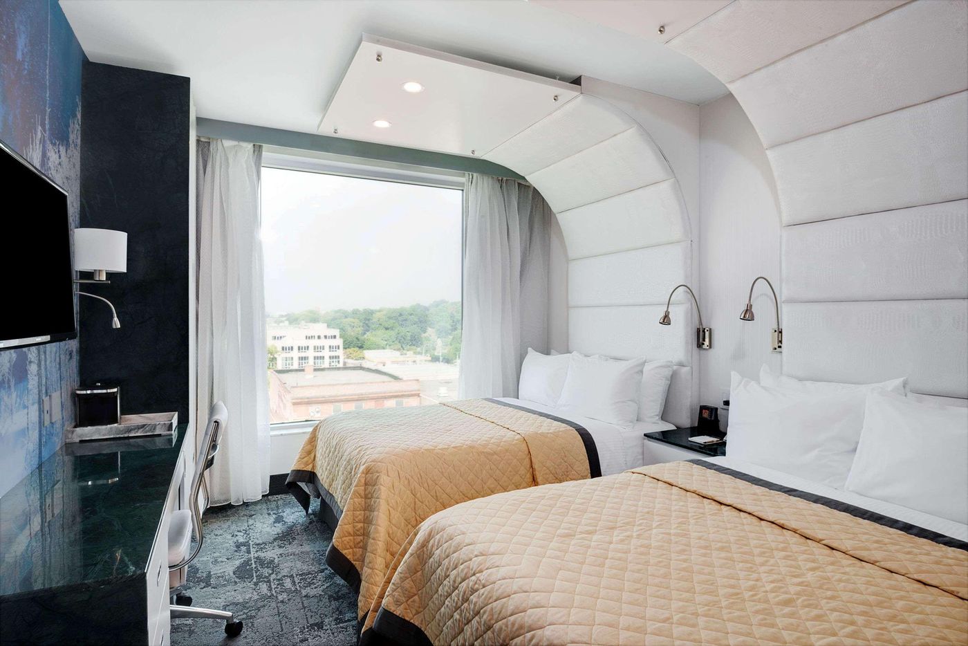 Wyndham-Garden-Brooklyn-Sunset-Park-Room-14