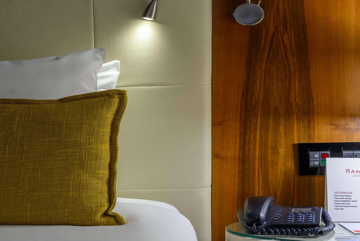 Ramada-Istanbul-Grand-Bazaar-Room-43