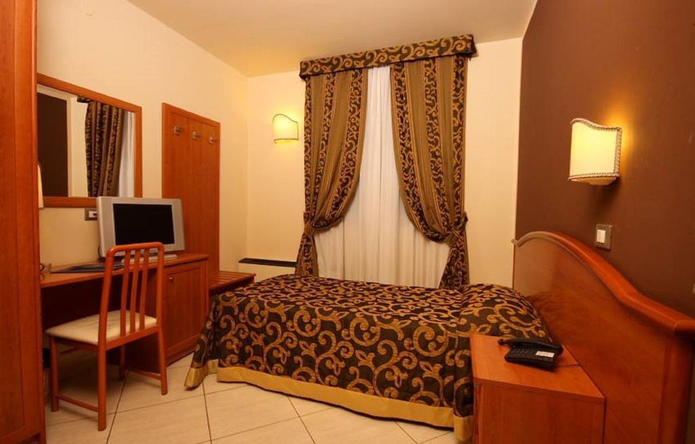 Del Borgo - Italy - BOLOGNA - General view - 8