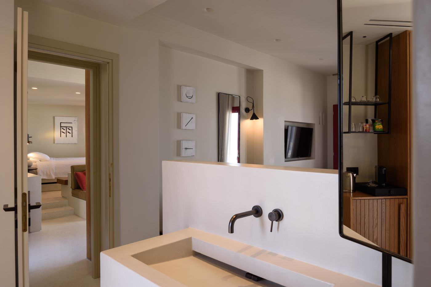 Potnia-Theron-Suites-Room-26