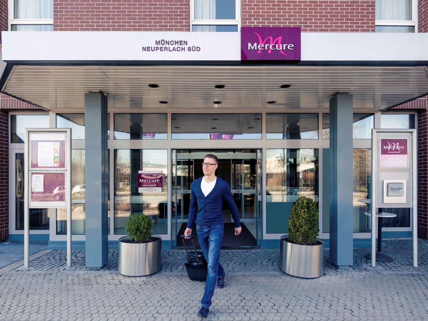 Mercure-Hotel-Muenchen-Neuperlach-Sued-General-view-2