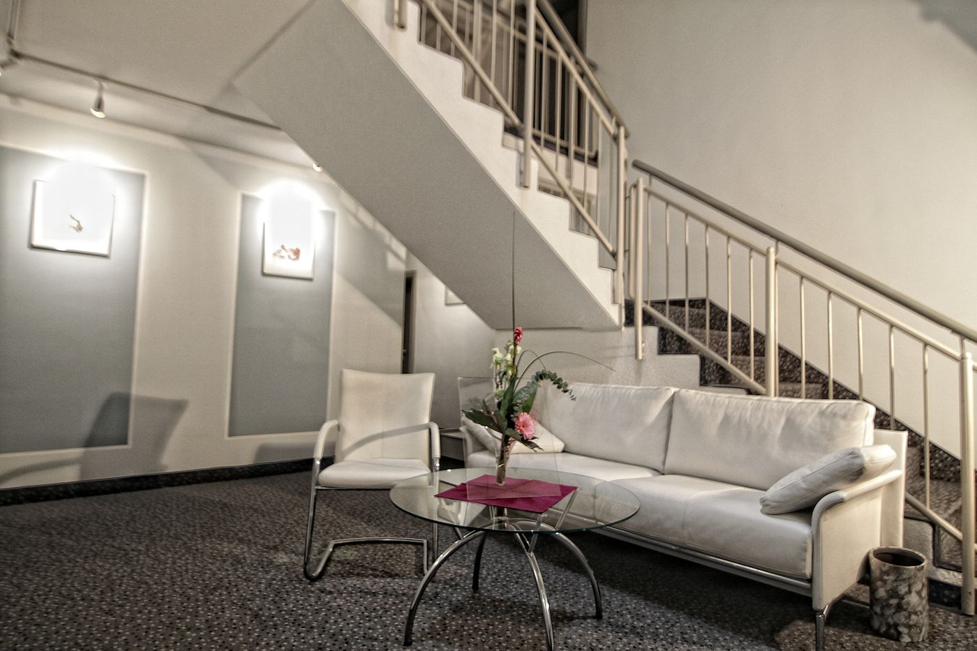 Art-Hotel Erlangen-Germany-Erlangen-Lobby-10