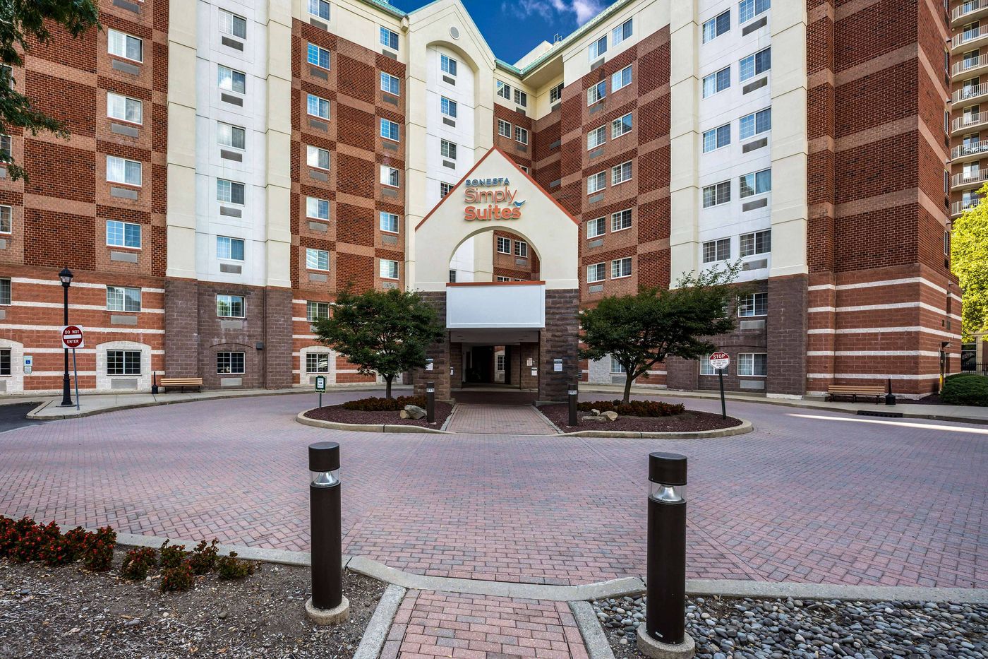 Sonesta-Simply-Suites-Jersey-City-General-view-45