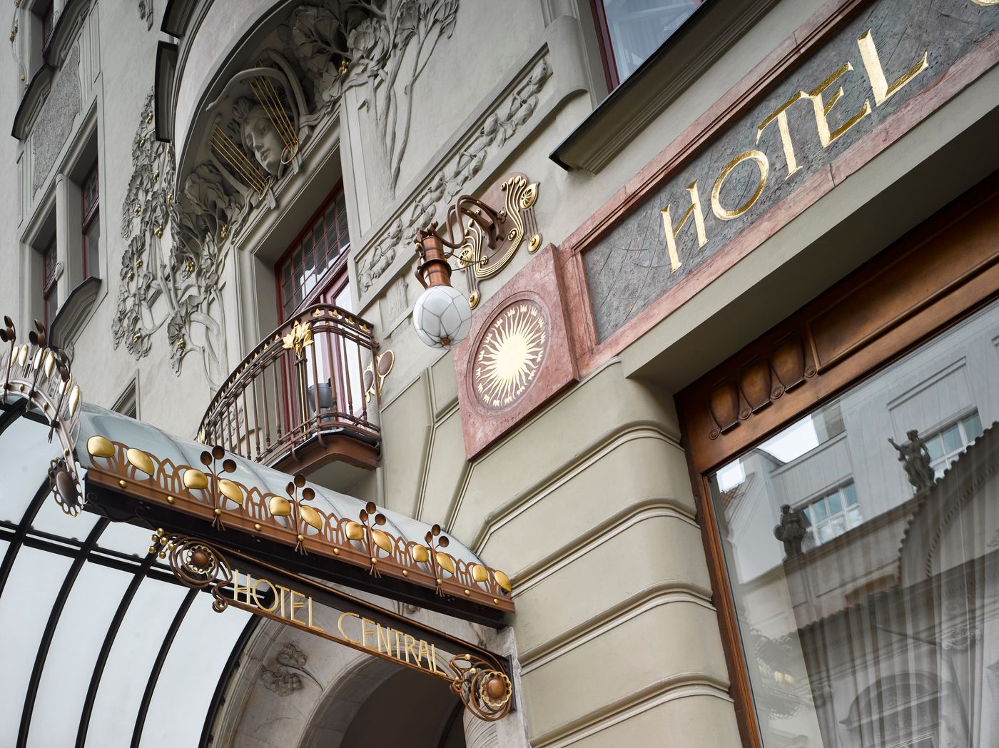 K-K-Hotel-Central-General-view-1