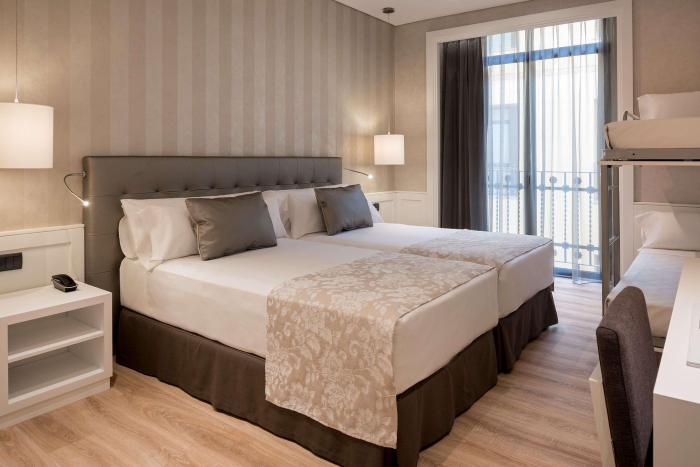 Catalonia-Puerta-del-Sol-Room-7