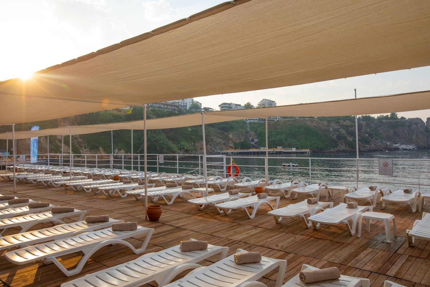 Falcon-Hotel-Beach-40