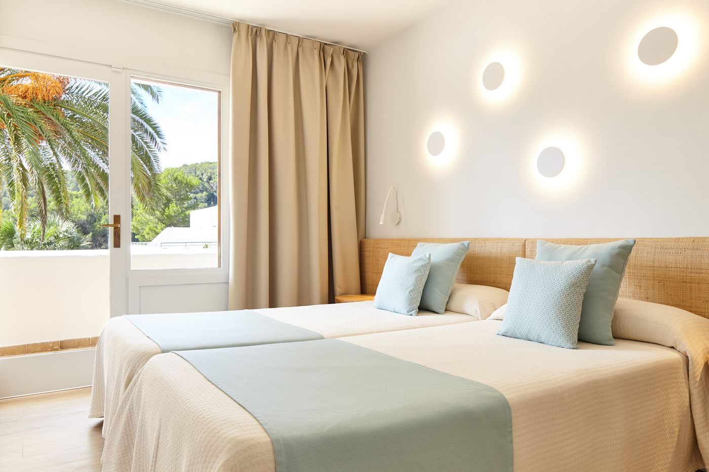 Complejos-San-Miguel-Park---Esmeralda-Mar-Room-10