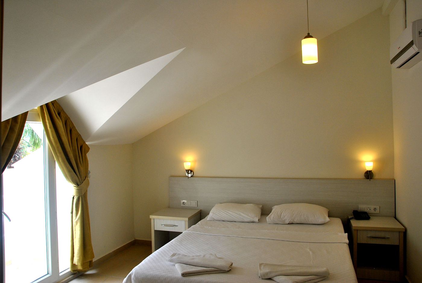 Akdeniz-Beach-Hotel-Room-39