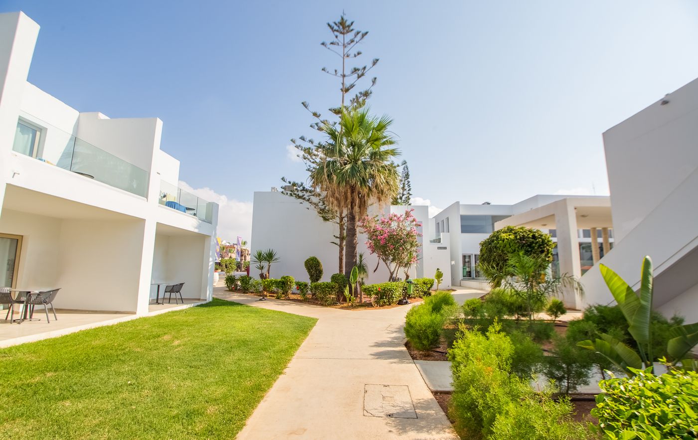   Atlantica Panthea Resort