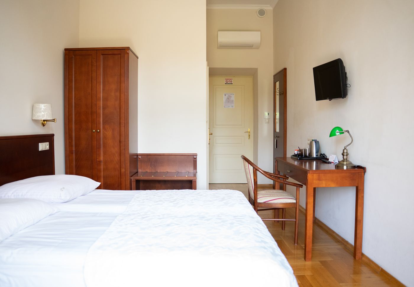 Polonia-Hotel-Room-21