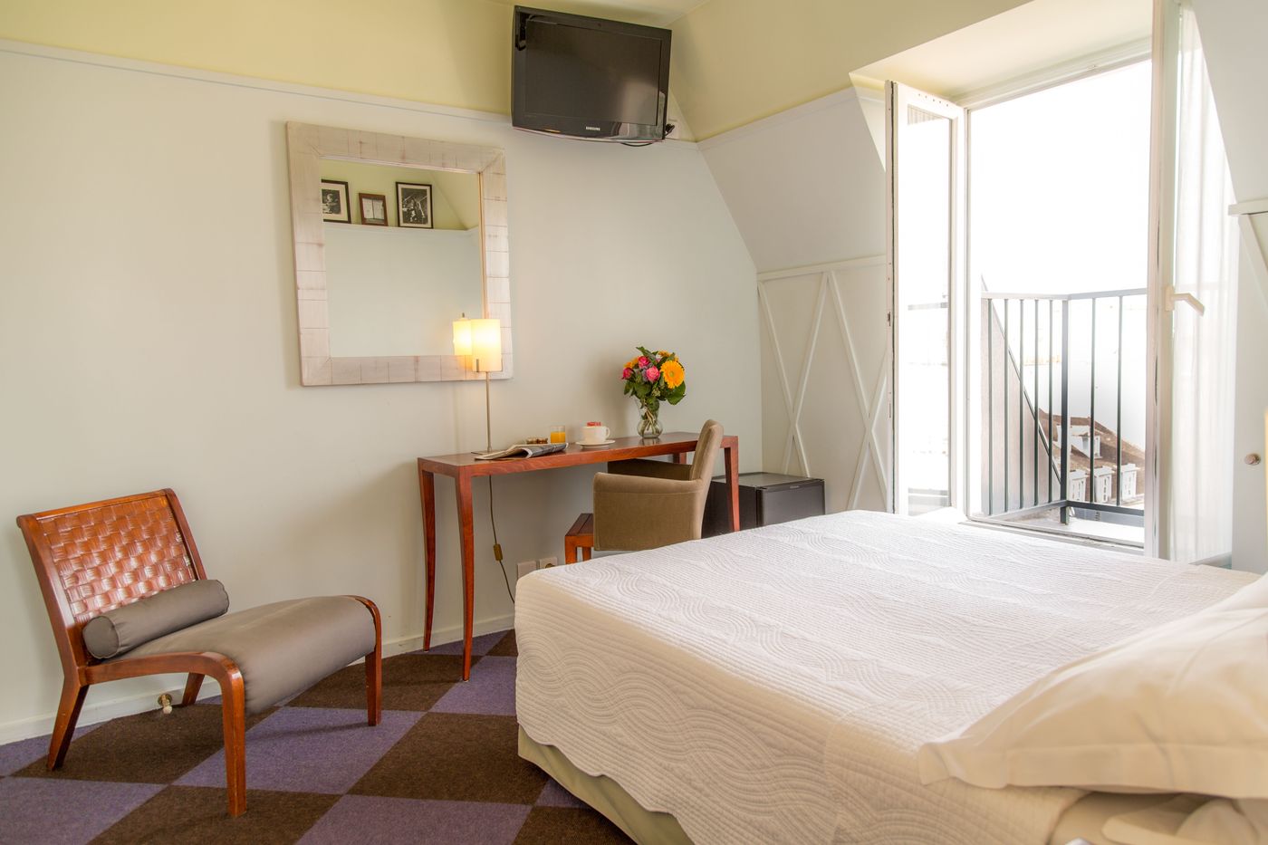 Hotel-Quartier-Latin-Room-2