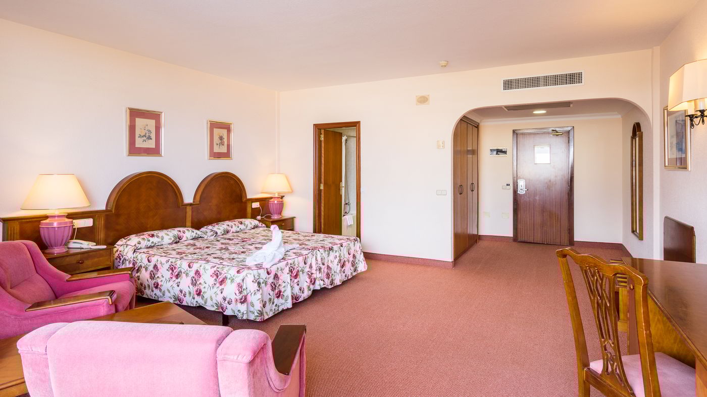 Blue-Sea-Puerto-Resort-Room-22