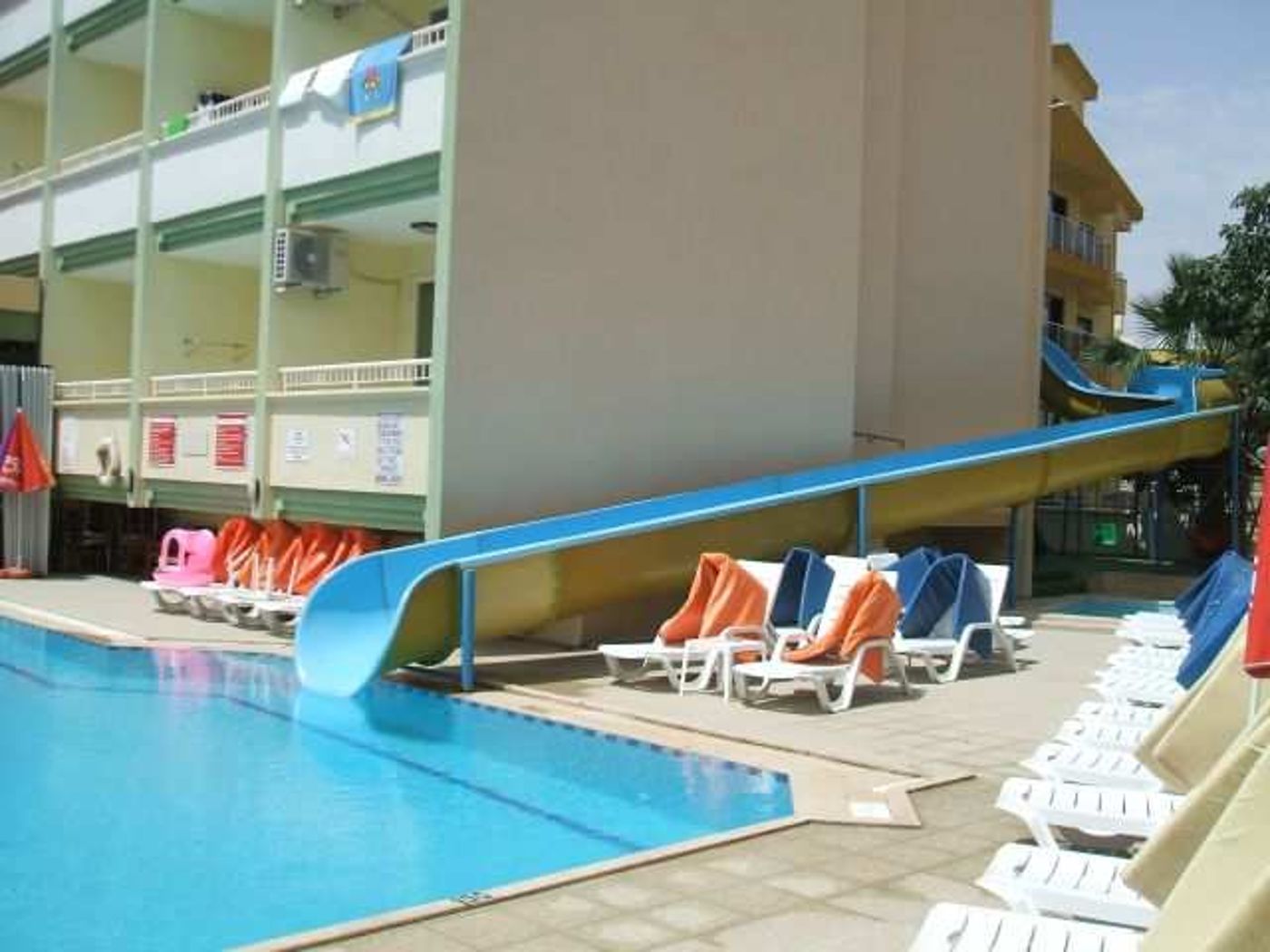 Villa Sun Apartments