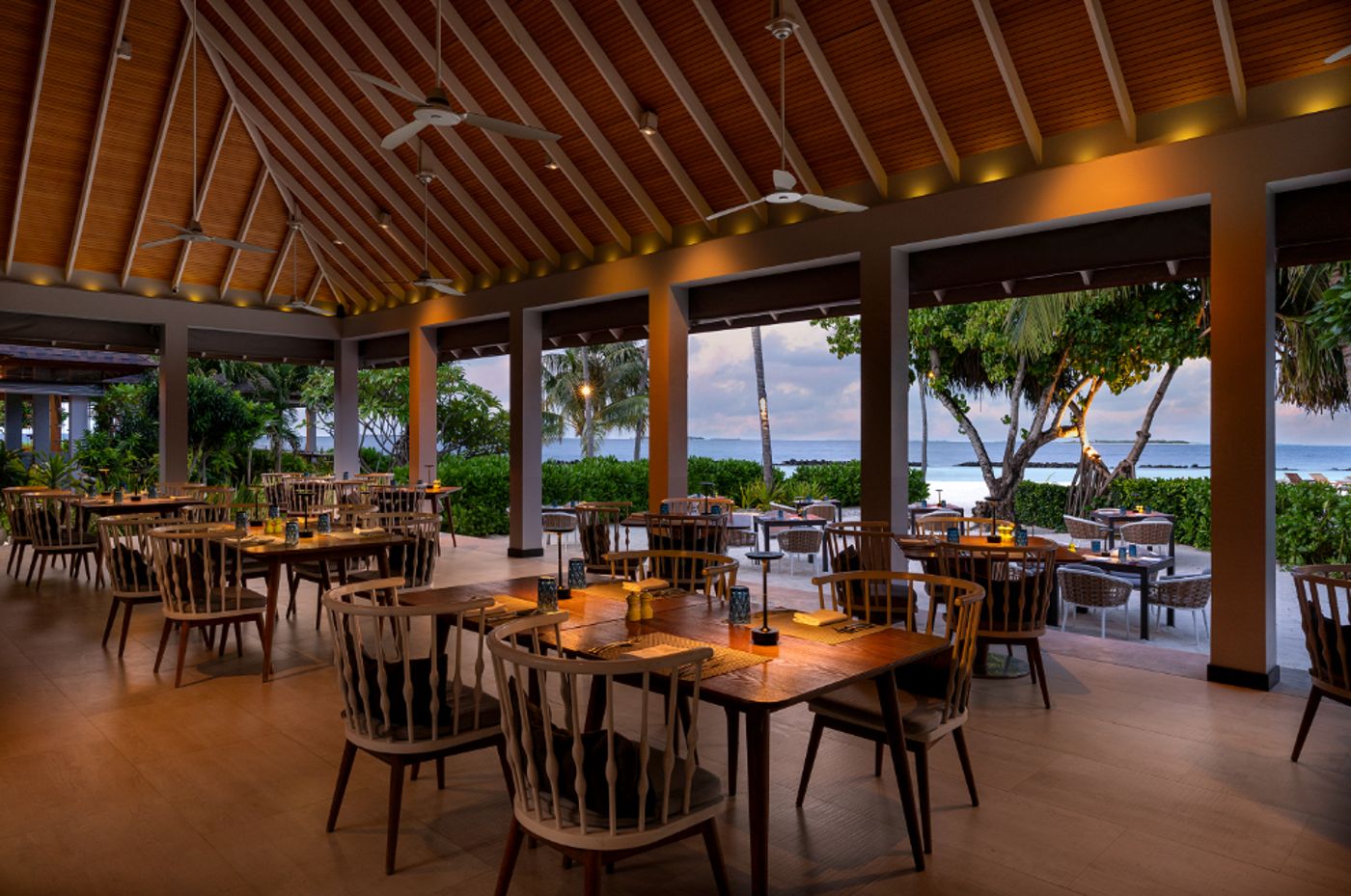 Niva Dhigali Maldives 12.03