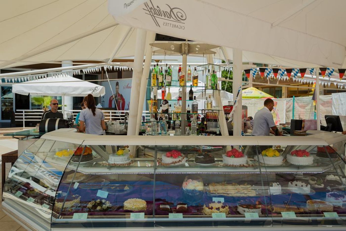 Grand-Victoria-Restaurant-8