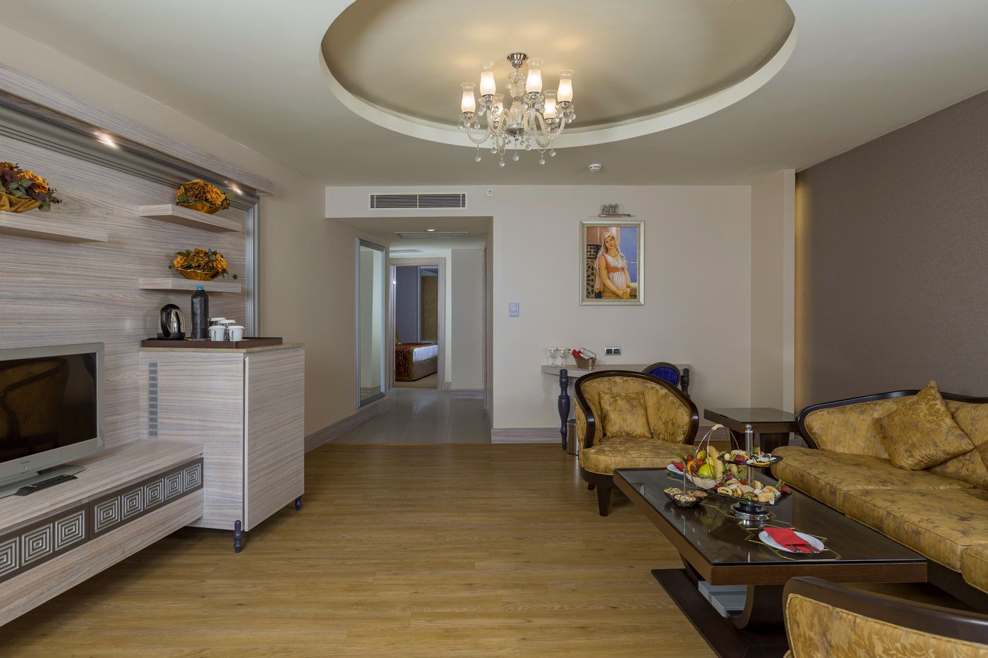 Royal-Alhambra-Palace-Room-32