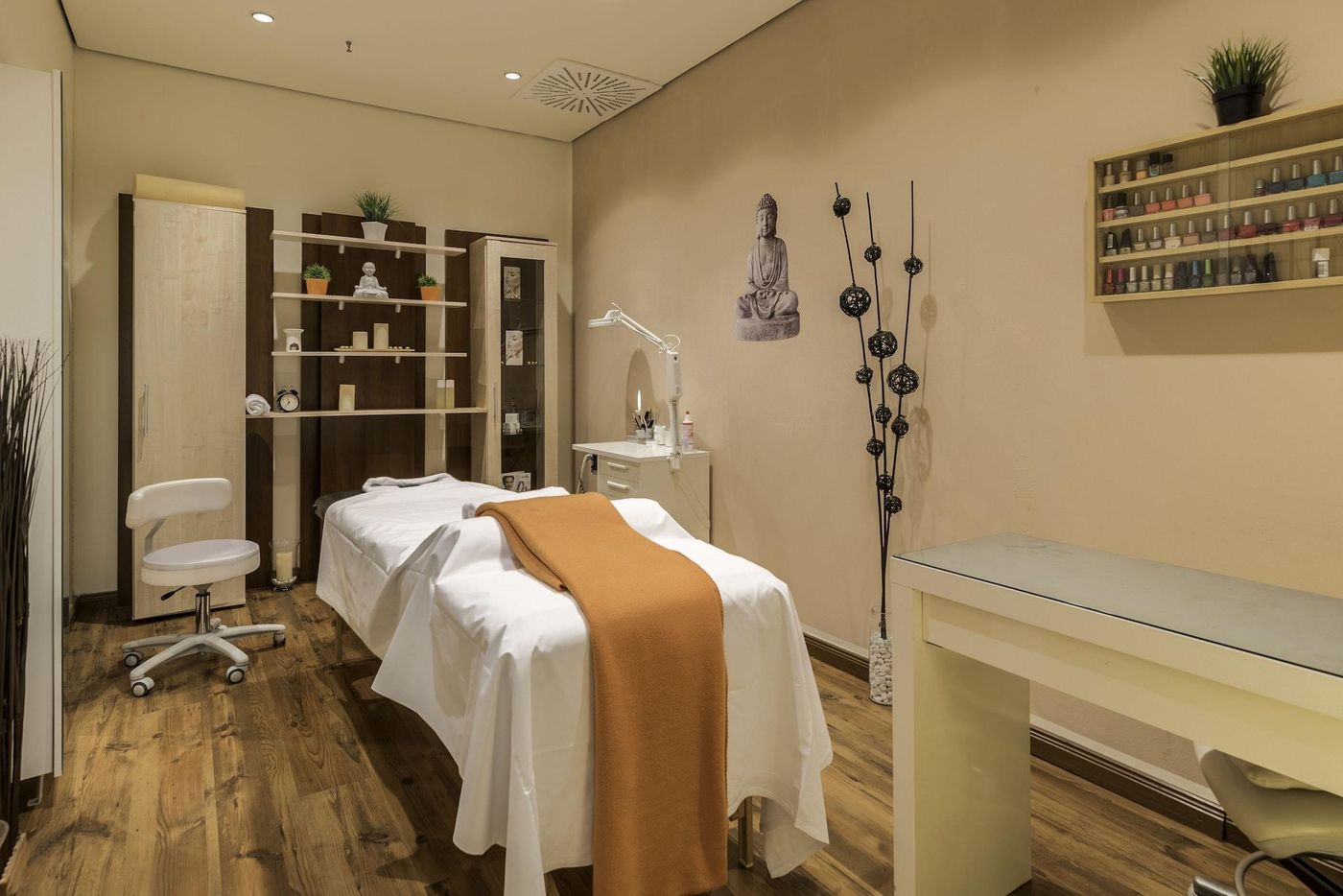 Park-Inn-by-Radisson-Berlin-Alexanderplatz-Sports-and-Entertainment-69