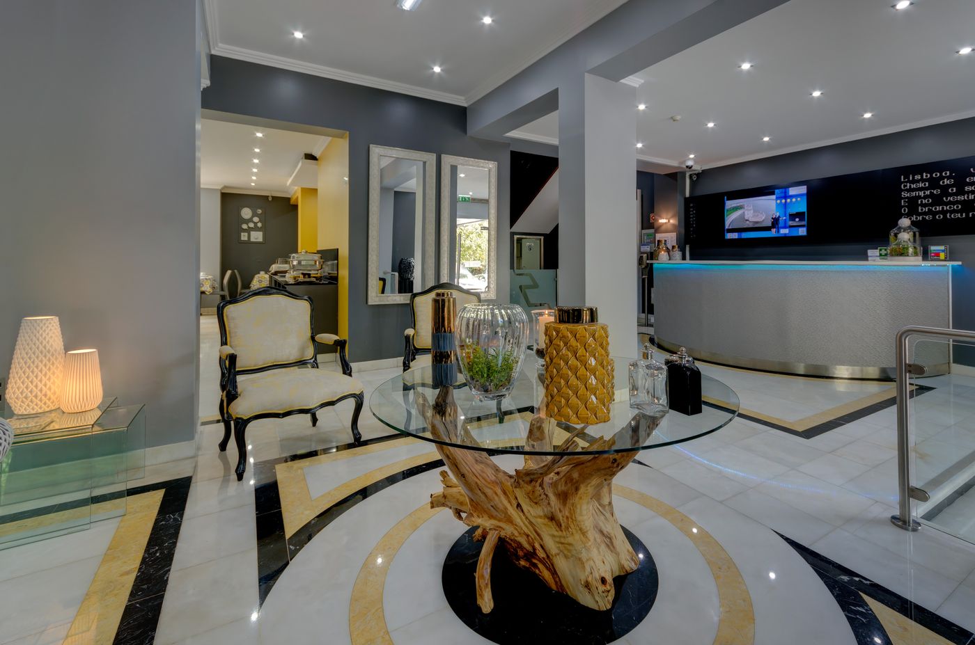 Hotel-Avenida-Park-Lobby-11