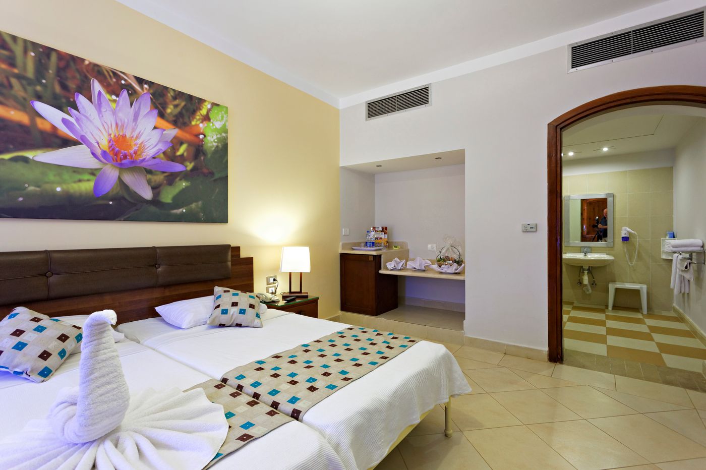 The-Three-Corners-Rihana-Resort-Room-31