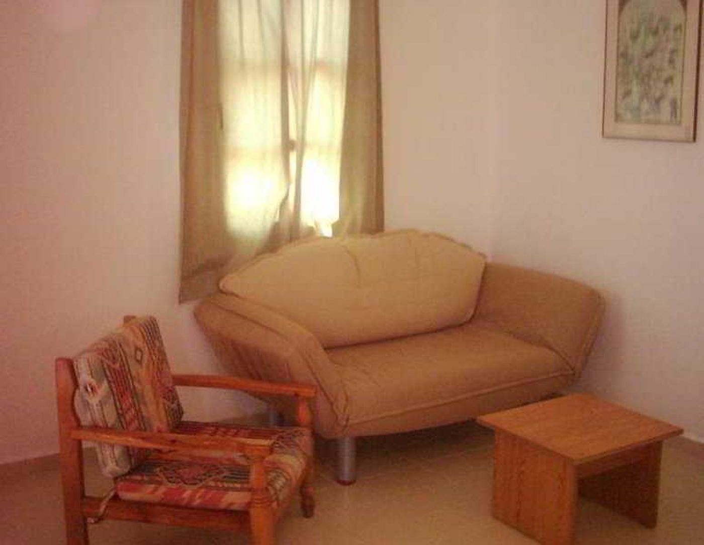 Hadi-Apartments-Room-8