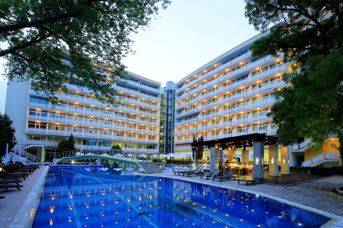 Grand-Hotel-Nirvana---Sunny-Beach-General-view-6