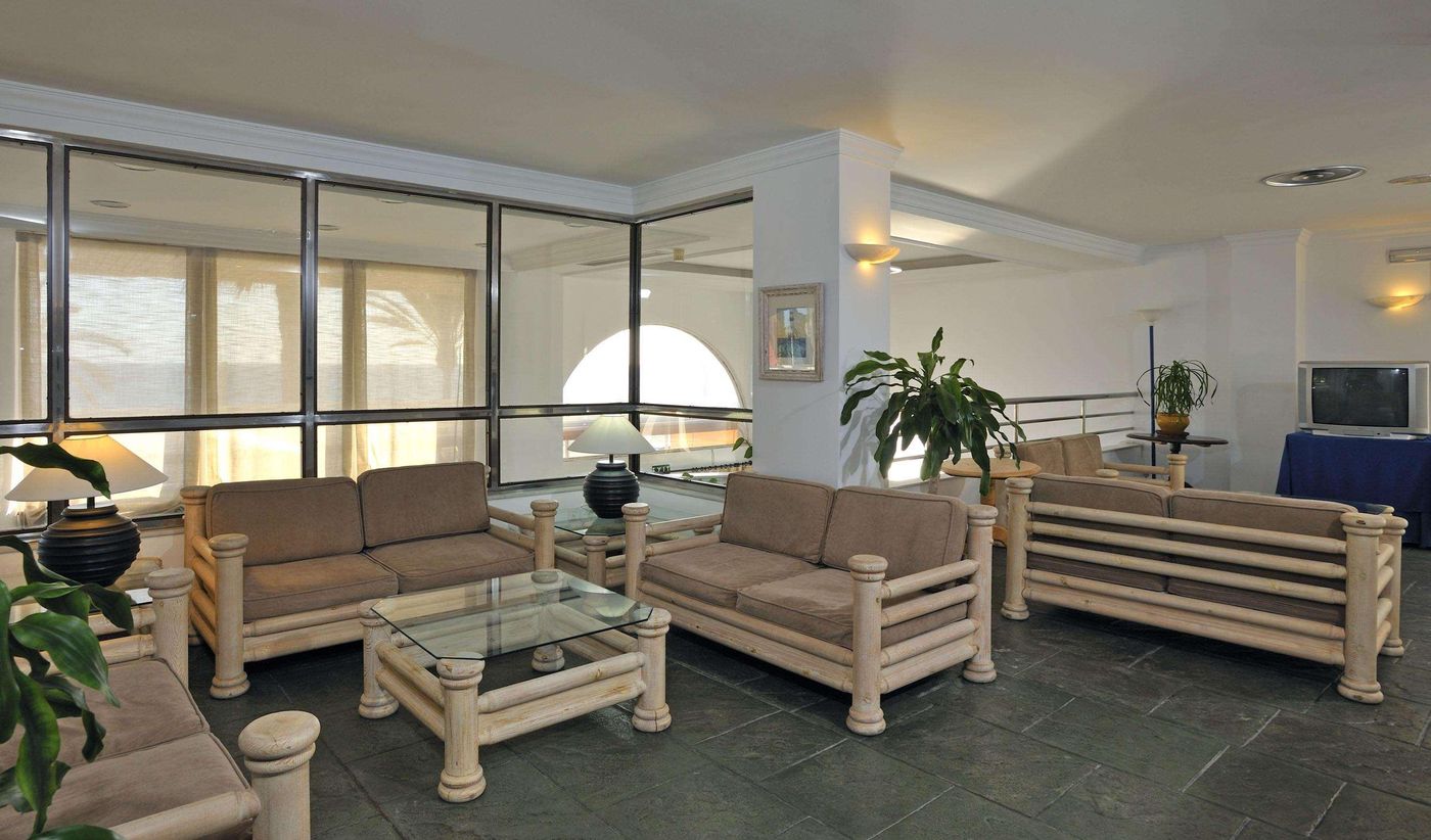 Sol-Los-Fenicios-Lobby-30