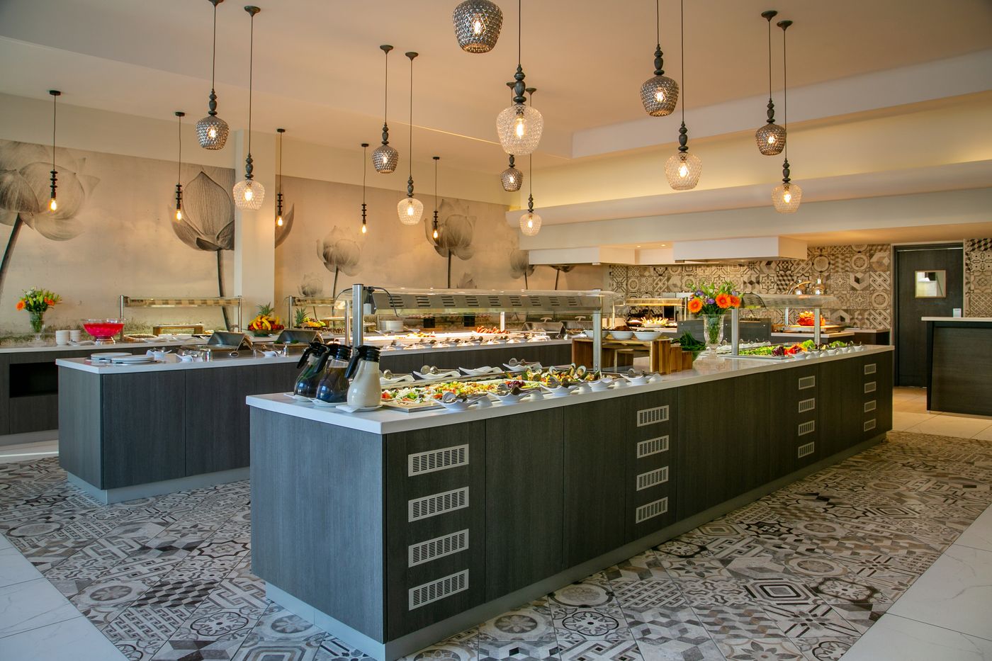 Vangelis-Hotel---Suites-Restaurant-40