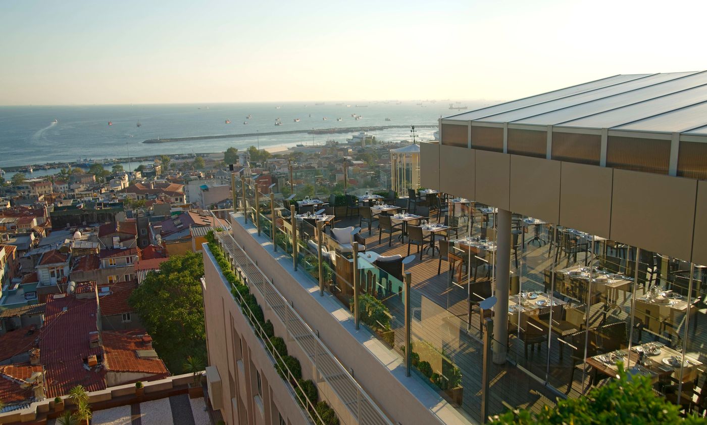 Radisson-Hotel-President-Old-Town-Istanbul-General-view-5