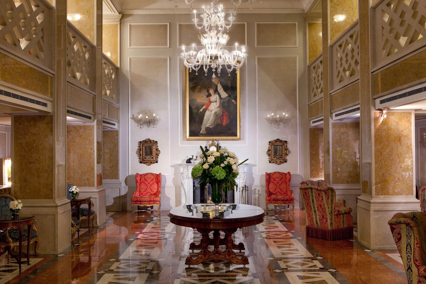 Baglioni-Hotel-Luna-Lobby-16