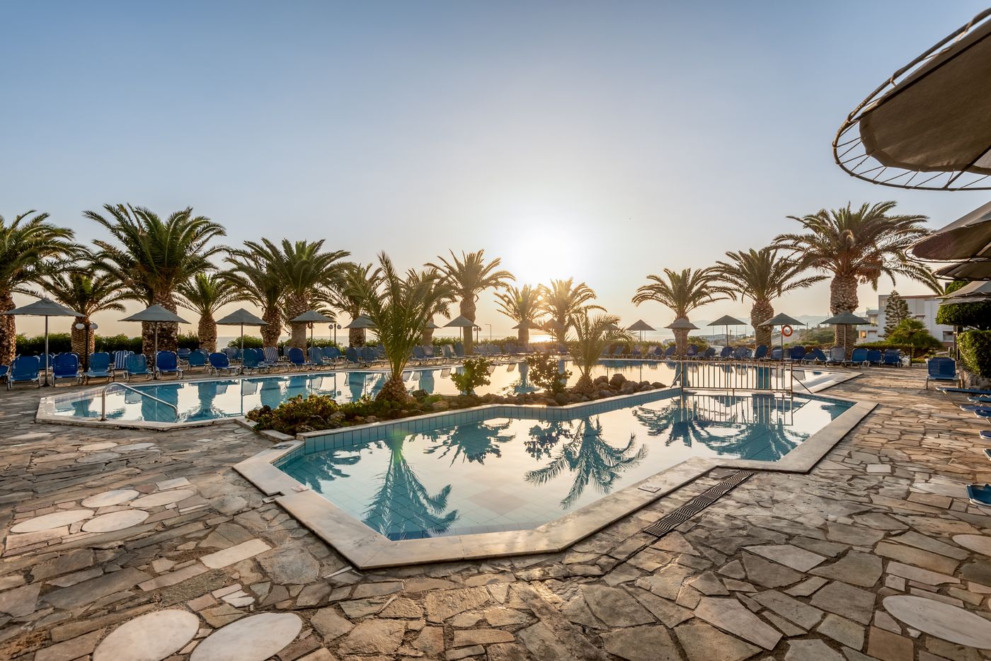 Mediterraneo-Hotel-Pool-12