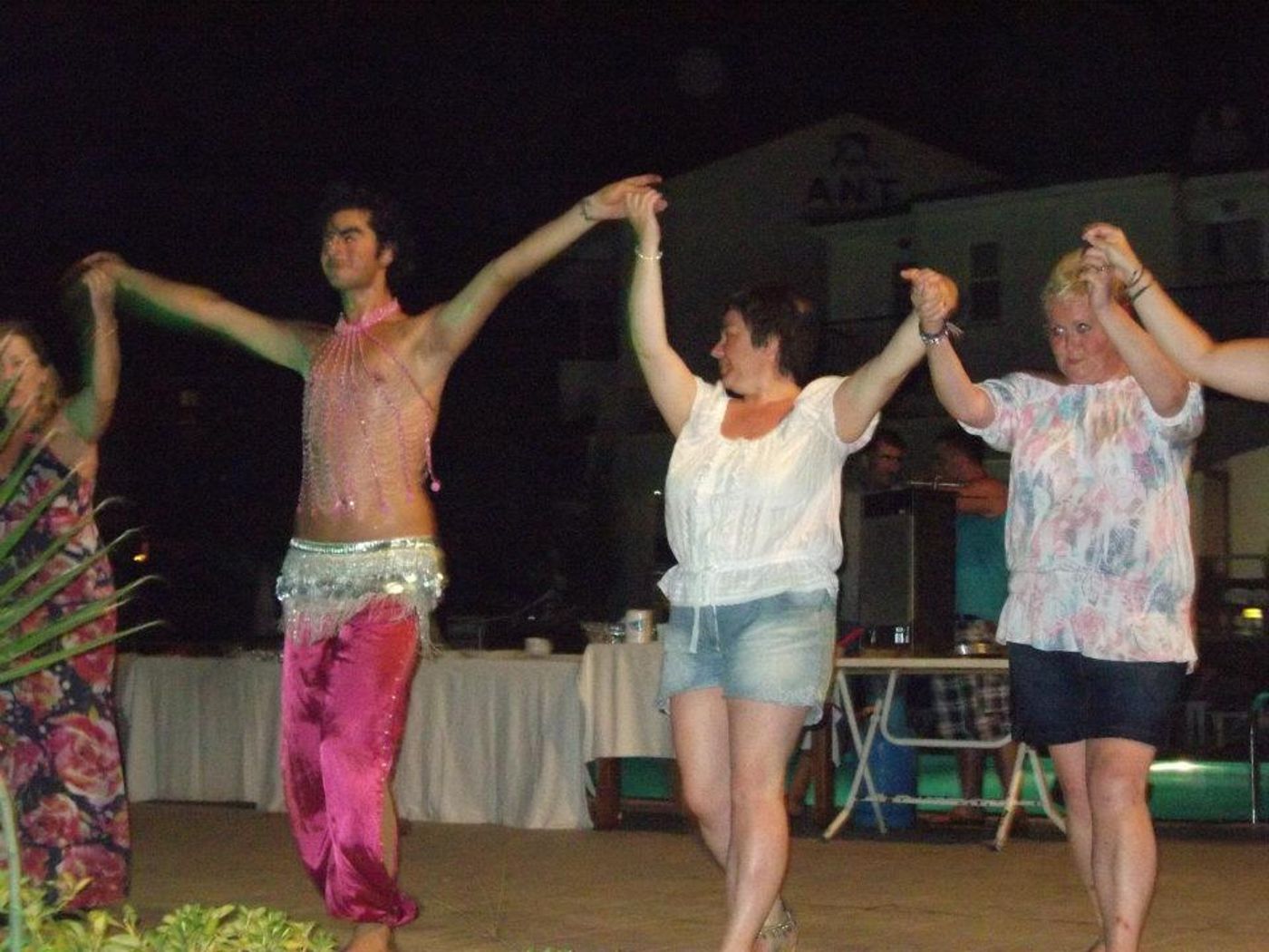 Ant-Apartments-Sports-and-Entertainment-44