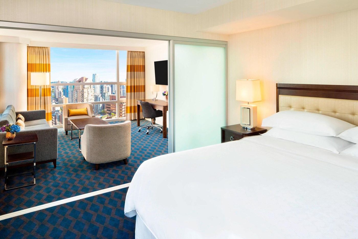 Sheraton-Vancouver-Wall-Centre-Room-26