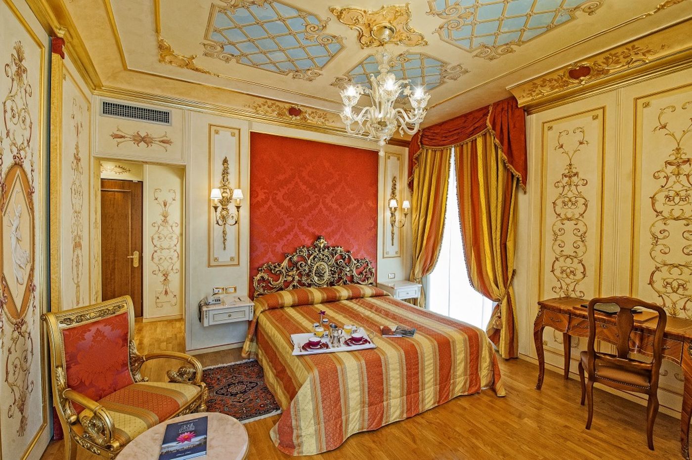 Regina Palace-Italy-STRESA-Room-10