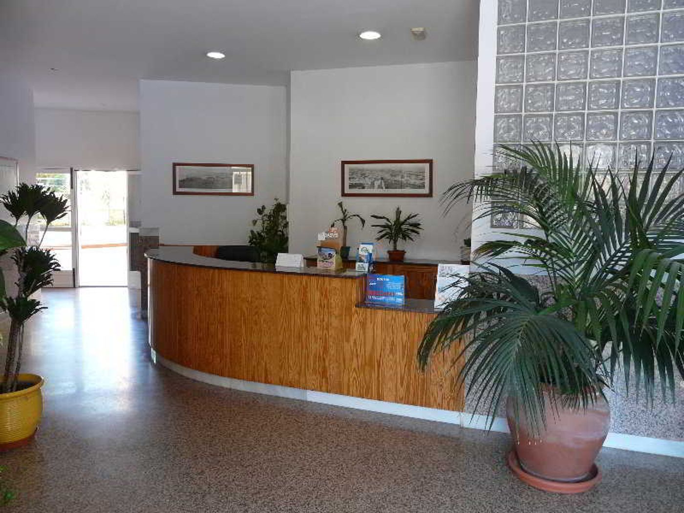 Apartamentos-Maracay-Lobby-13